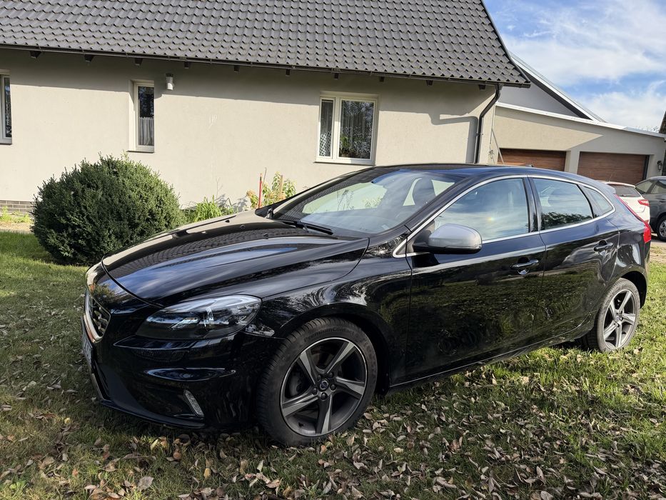 Volvo V40 D2