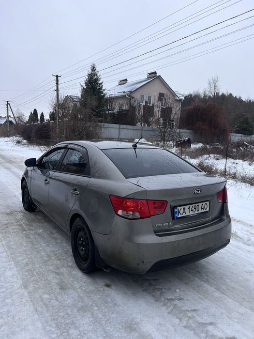 Продам KIA Cerato 1.6газ/бенз