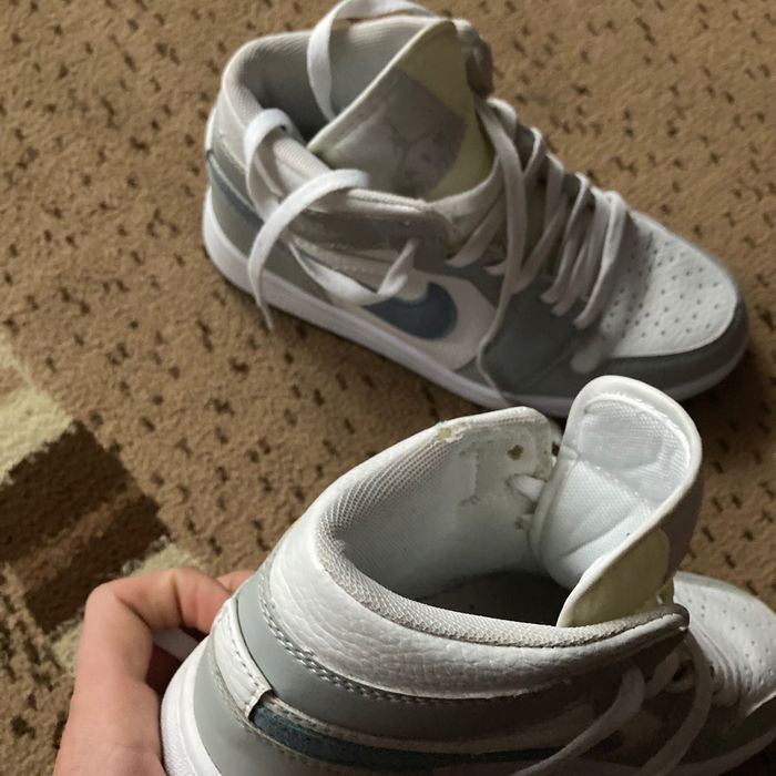 Jordan Air Jordan 1 Mid Wolf Grey Aluminum W