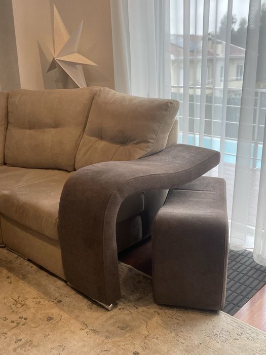 Sofá grande beje/castanho
