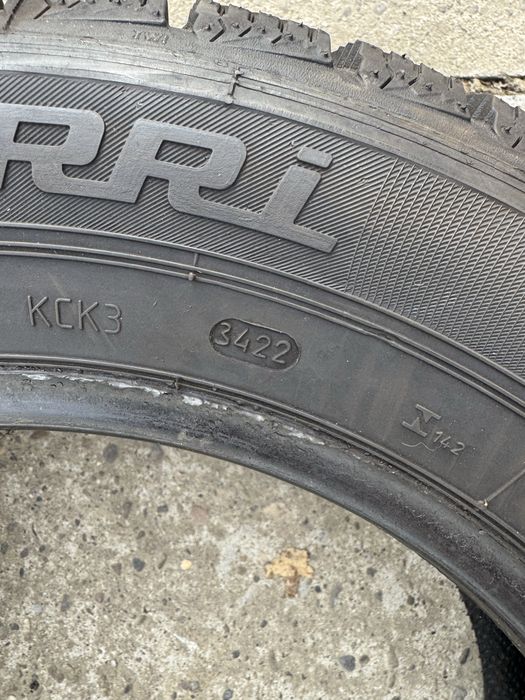 Комплект зимових  шин 165/70-r14
