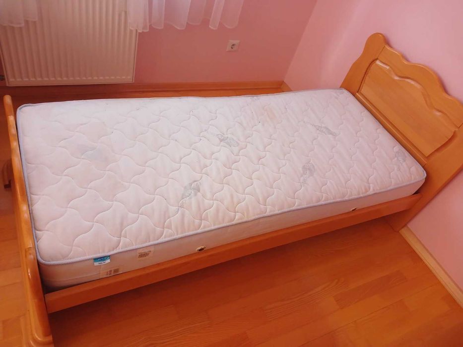 Ліжко (бук) разом з матрацом
