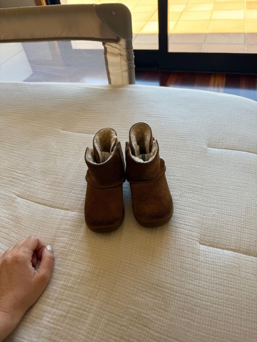 Botas Ugg 22 Camel