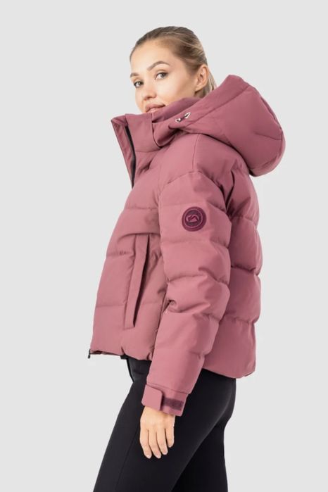 Зимняя куртка AVECS