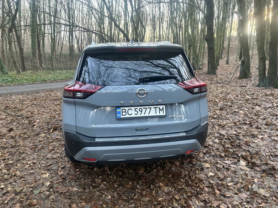 Nissan ROGUE SL AWD 2020 р.в 2.5бензин