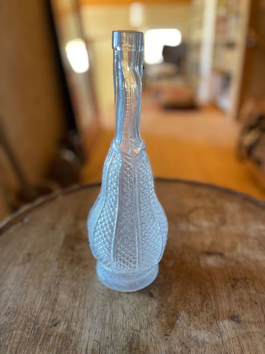Garrafa de Licor em forma de cistre dos anos 50 com técnica semi-industrial