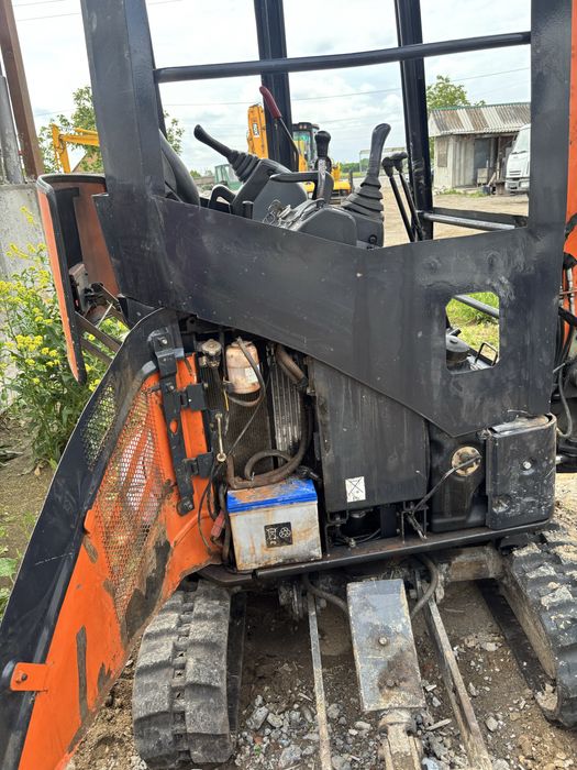 Продам HITACHI zx17u-2  2012рік