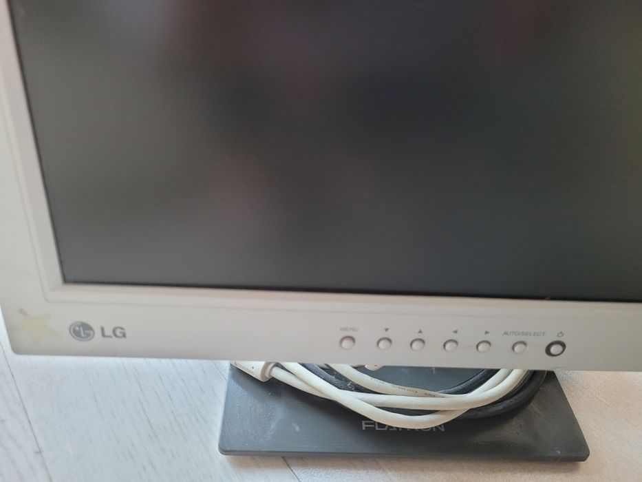 Monitor komputerowy