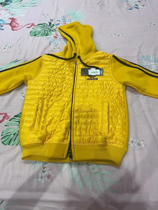 Продам тёплый  костюм унисекс фирмы  Adidas