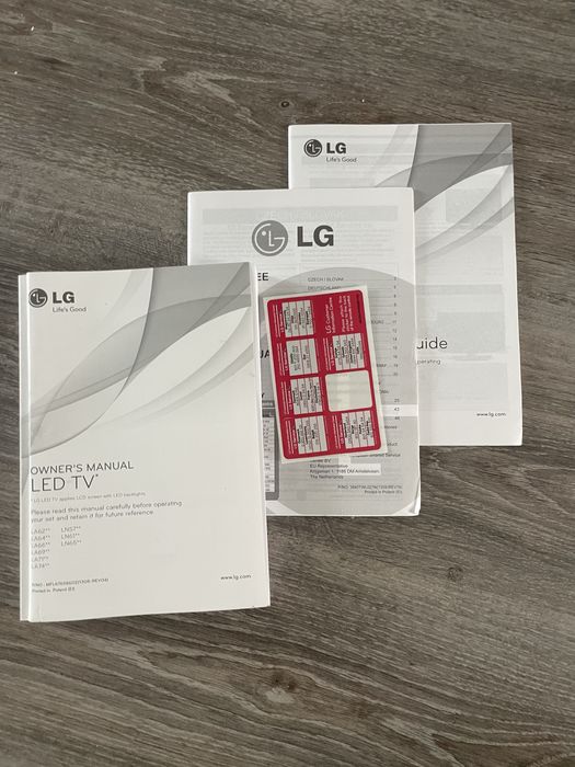 LG LED SMART TV 42LA690S (Para Peças)
