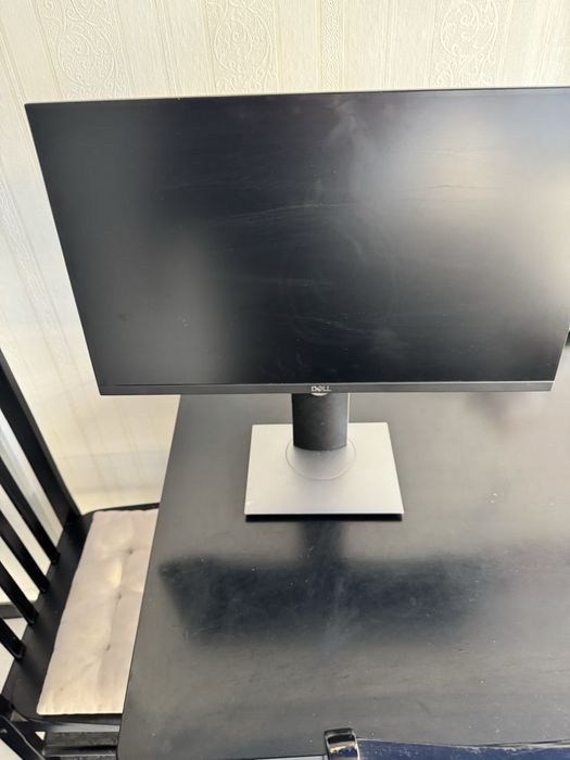 Монито Dell P2319H