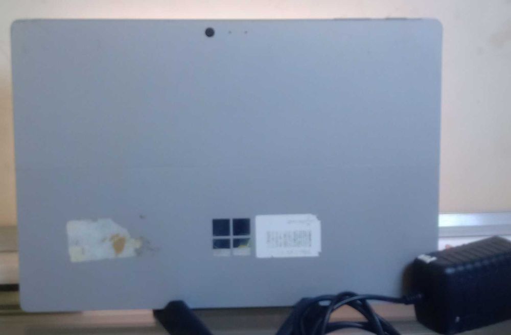 Ноутбук-планшет Microsoft Surface Pro 4 172