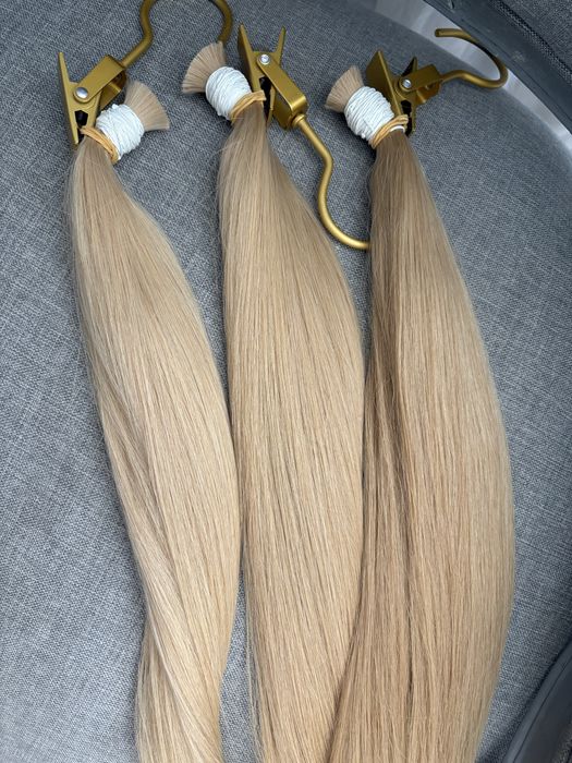 Wlosy naturalne beżowe blondy