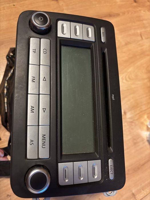 Radio VW RCD 300 MP3 Golf V, Passat B6, Touran, Caddy
