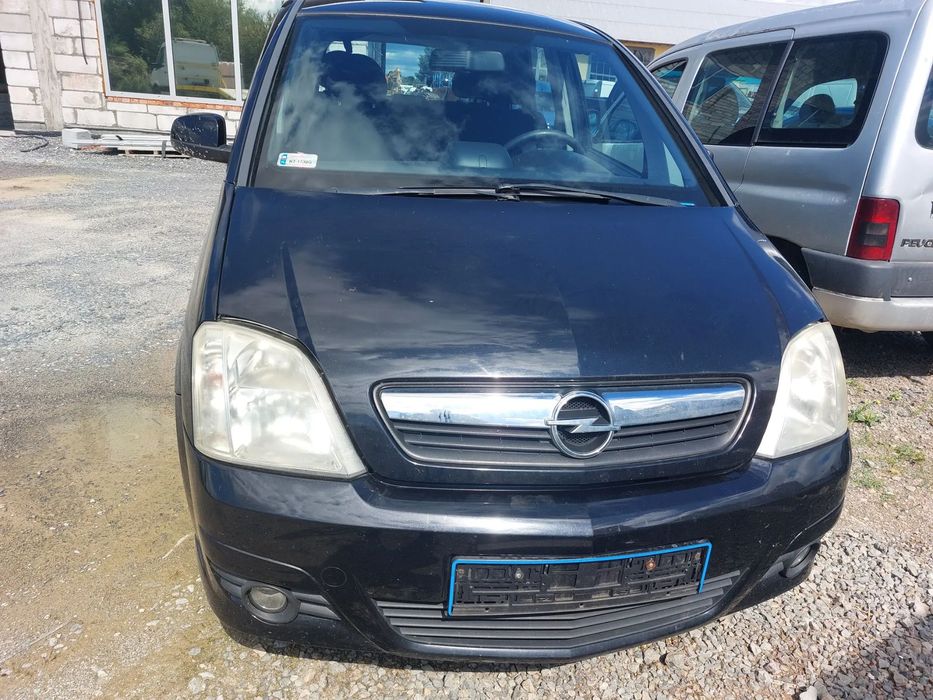 Przód kompletny Opel Meriva-A 2006r:maska,zderzak,lampy,błotniki,chłodnice