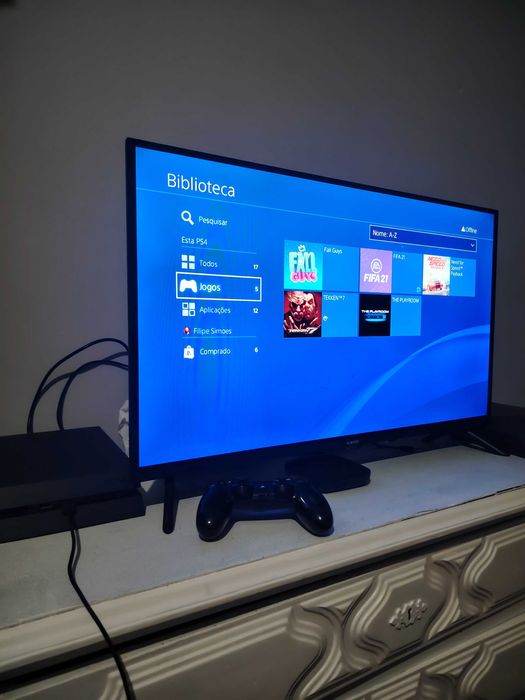 PlayStation 4 (500GB)