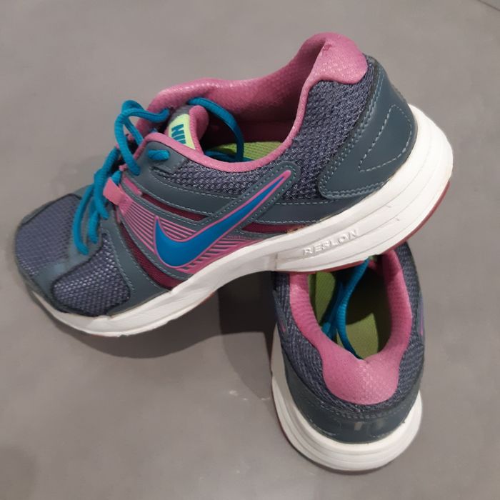 Buty sportowe NIKE Dart 10 rozmiar 39