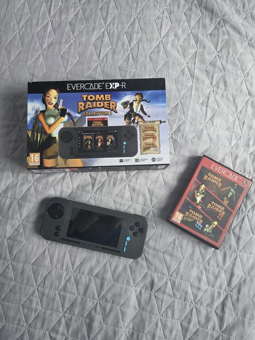 Evercade EXP-R + gra Tomb Raider