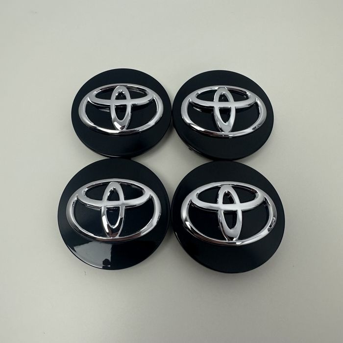 NOWE Oryginalne Dekielki Toyota 62mm