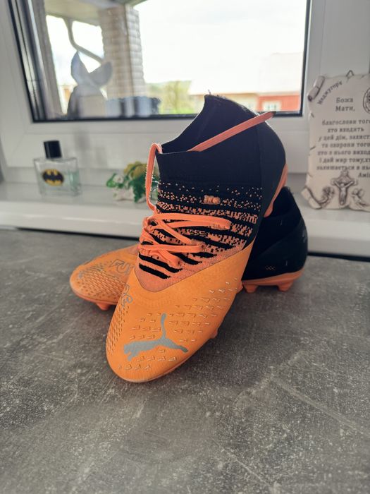 Взуття для футболу,копки puma