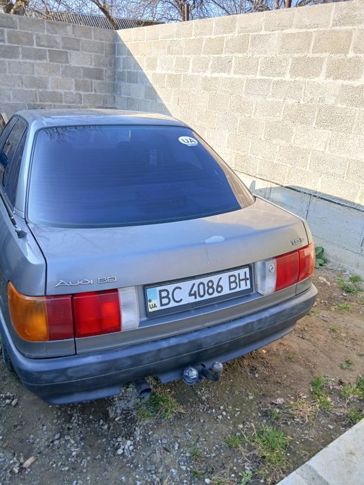 Ауді 80 B3  1988