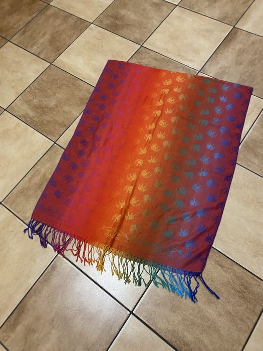 Szal w etniczne wzory.