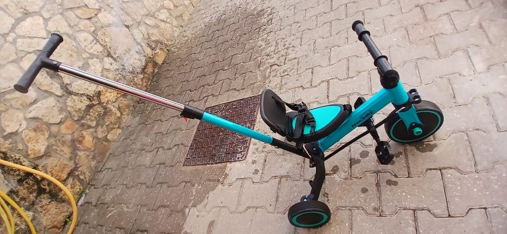 Triciclo 5 em 1 em muito bom estado