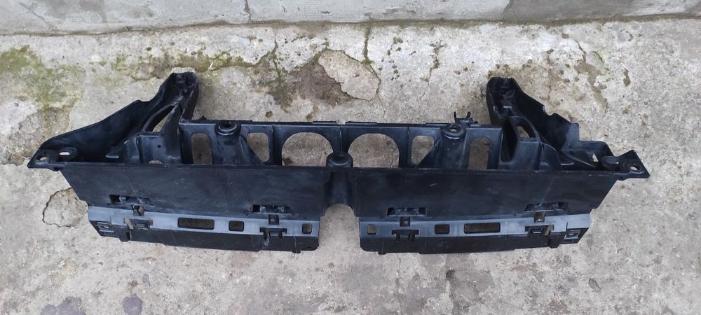 Кріплення (кронштейн) заднього бампера BMW X5 Е70 Рестайл