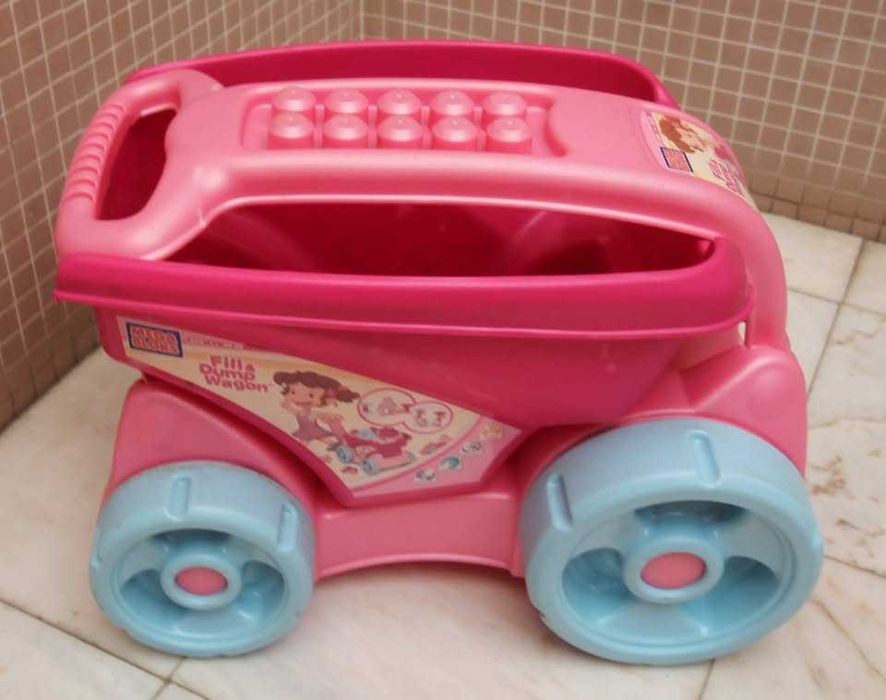 Legos/Mega Bloks Carrinho de Arrastar c/ 110 Blocos de Construção