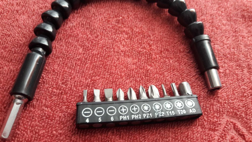 FLEXIBLE SCREW TOOL Насадки для дрели и  шуруповерта 10 в 1