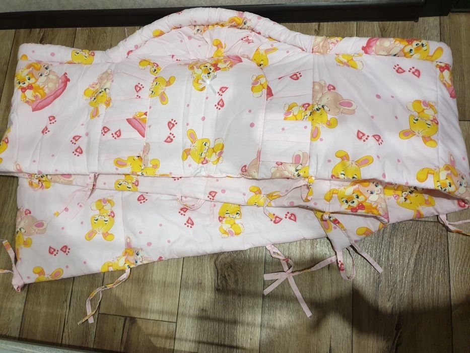 Бортики, защита в детскую кроватку  новые