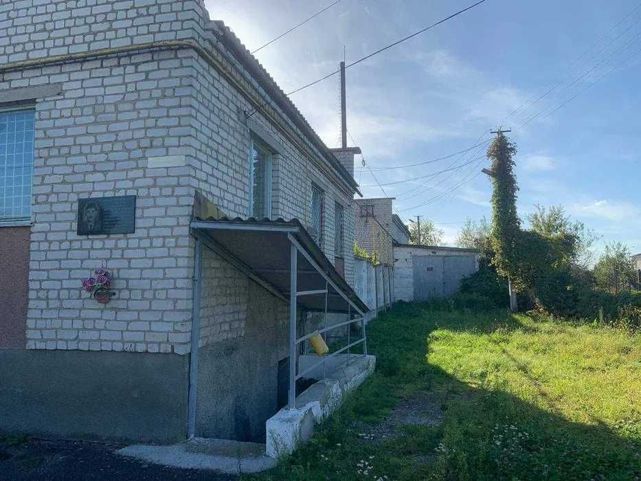 Продаж комерційної нерухомості, 0,75 га, 370 кВт