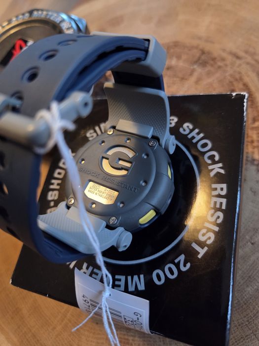 Casio G-Shock  G-001-2C DW-001