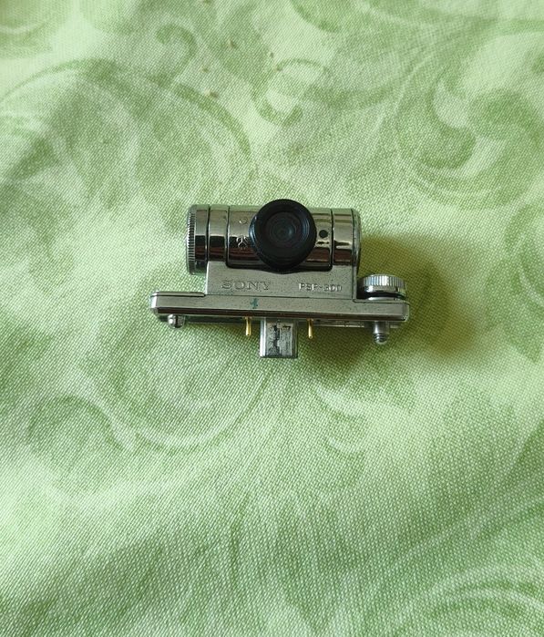 Câmara PSP-300 Prata