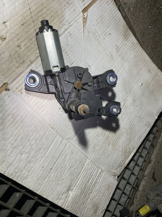 Mechanizm wycieraczki tył VW Passat B6 kombi oryginał gwarancja