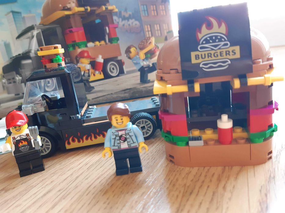 LEGO City 60404 - Camião de Hambúrgueres