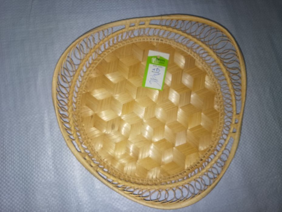 Ексклюзивна плетена тарілка Barotex (В'єтнам) – Ручна робота