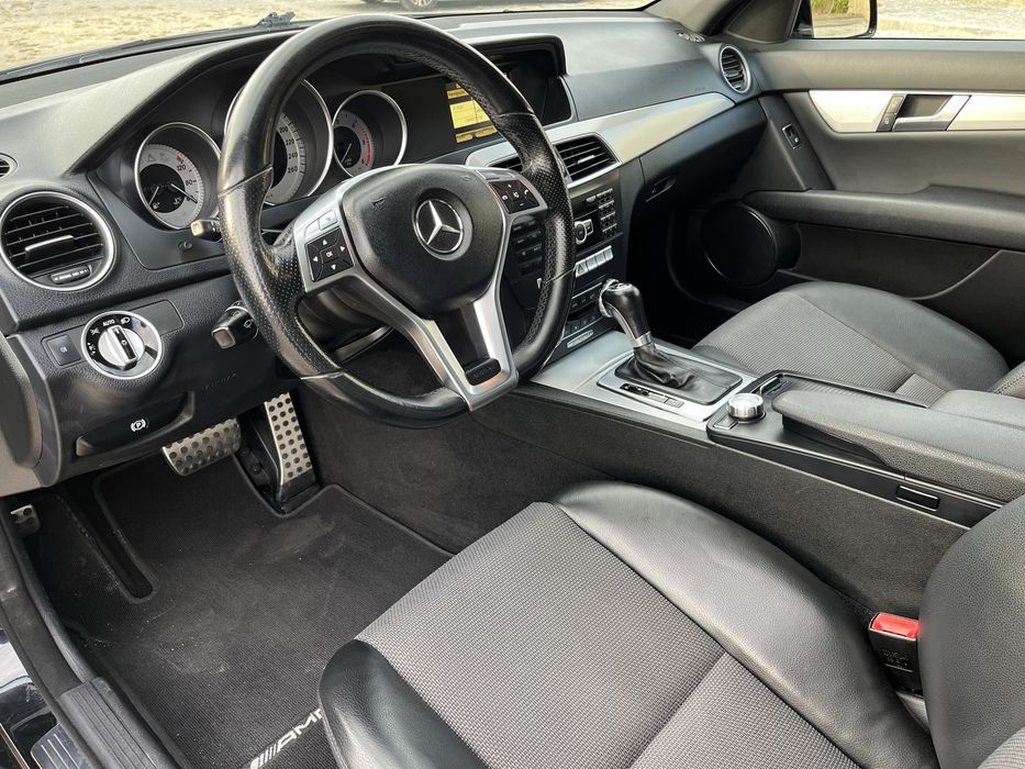 Mercedes bens c 220 cdi  amg