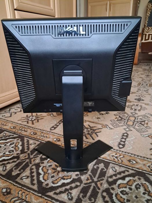 Monitor Dell 19 cali