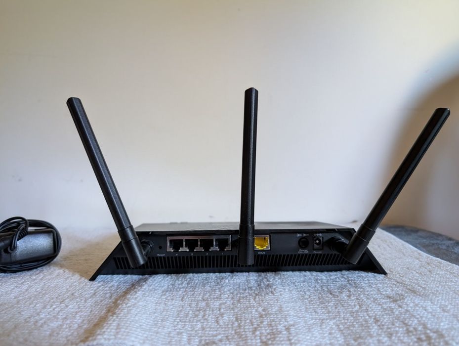 Netgear Nighthawk R6700v3