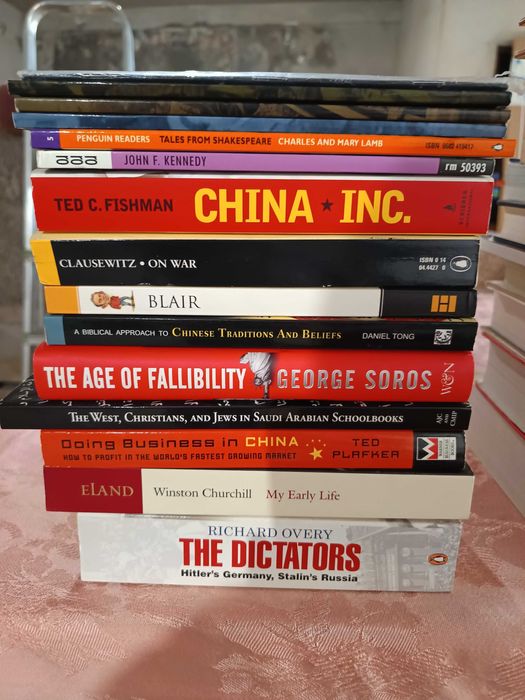 Lote livros em Inglês (História, Fábulas, Política, Guerra, Contos)