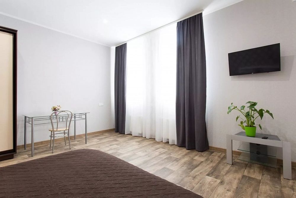 ЩЕ ВІЛЬНО  квартира подобово  ЦЕНТР Львів вул Личаківська