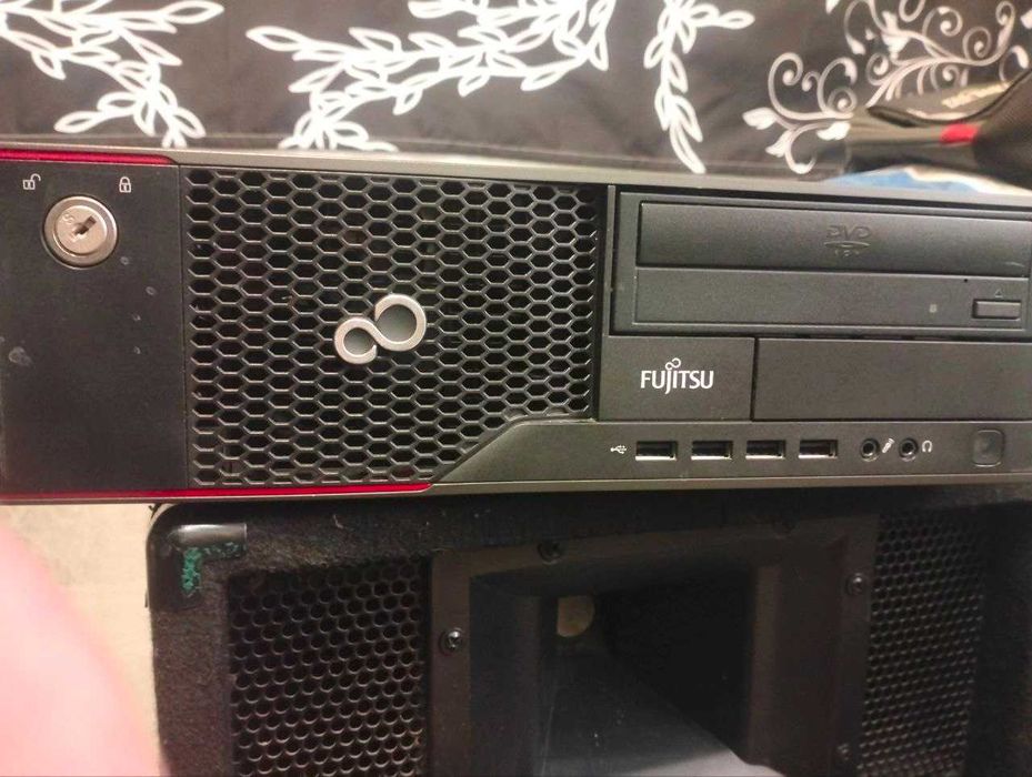 Fujitsu E900 | Core i3-2130 3.4GHz | 8GB RAM | HDD 500GB | Win 7