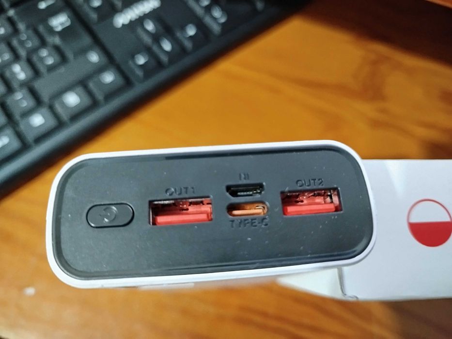 PowerBank 10.000 mAh suporta carregamento rápido Fast Charge 2 USB