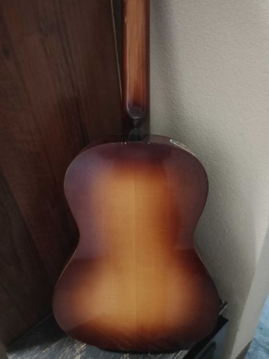 Gitara  Hofner parlor