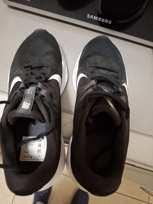 Кроссовки nike  running р 40 -25.5см сетка новые оригинал