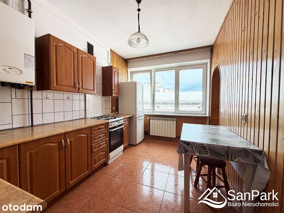 Mieszkanie 55 m², 2 pokoje, Lesko
