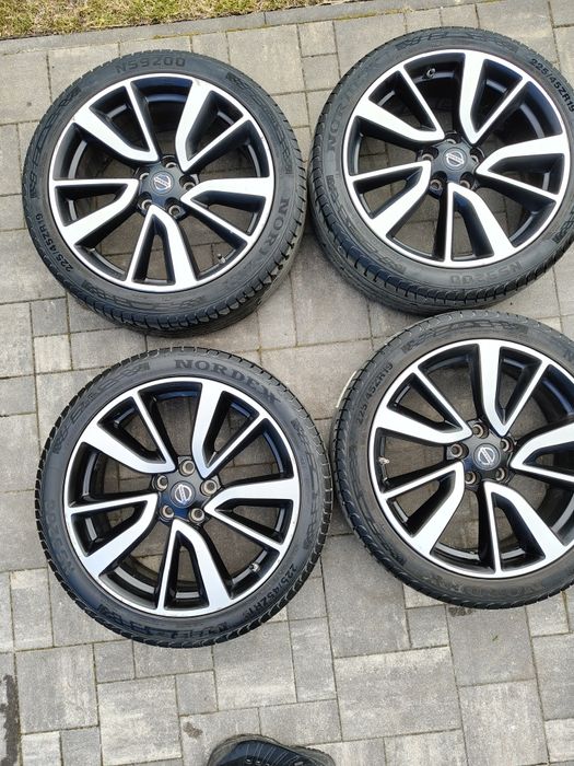 Alufelgi Nissan Qashqai Juke X-Trail 5x114,3 225/45 R19

Koła komple