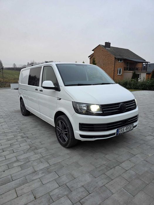 Volkswagen T6 DSG 6 osób Webasto FV 23%