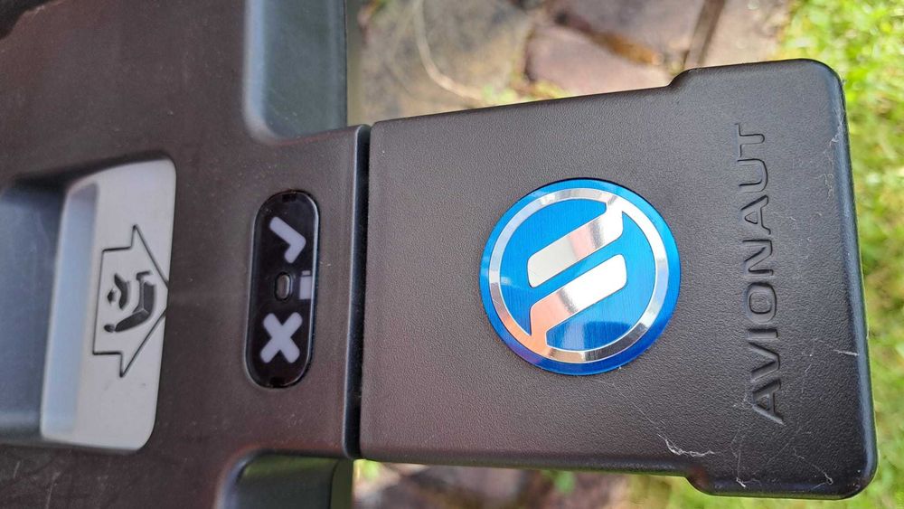 Fotelik/nosidełko avionaut Pixel Plus baza ISOFIX